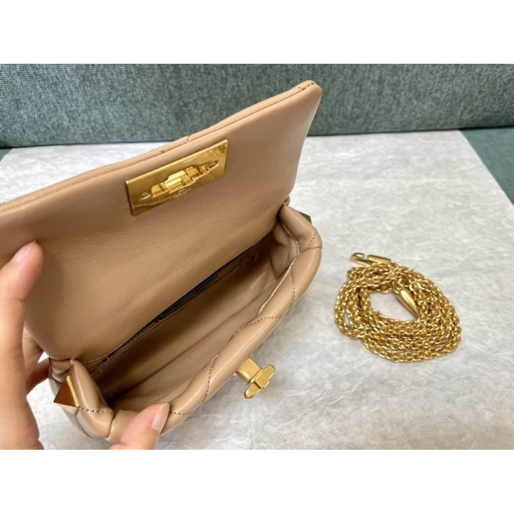 Valentino Roman stud bag 19x13cm  