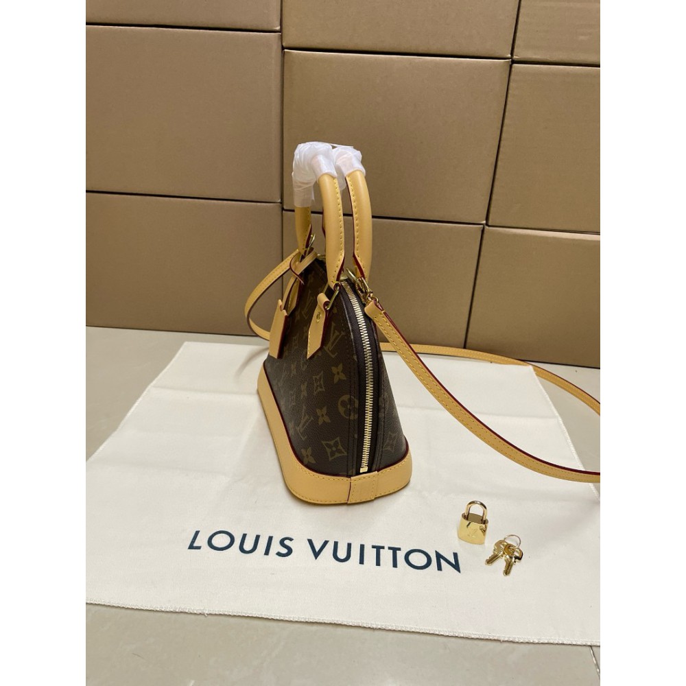 Lv Alma M46990 23.5x17.5x11.5cm Bags