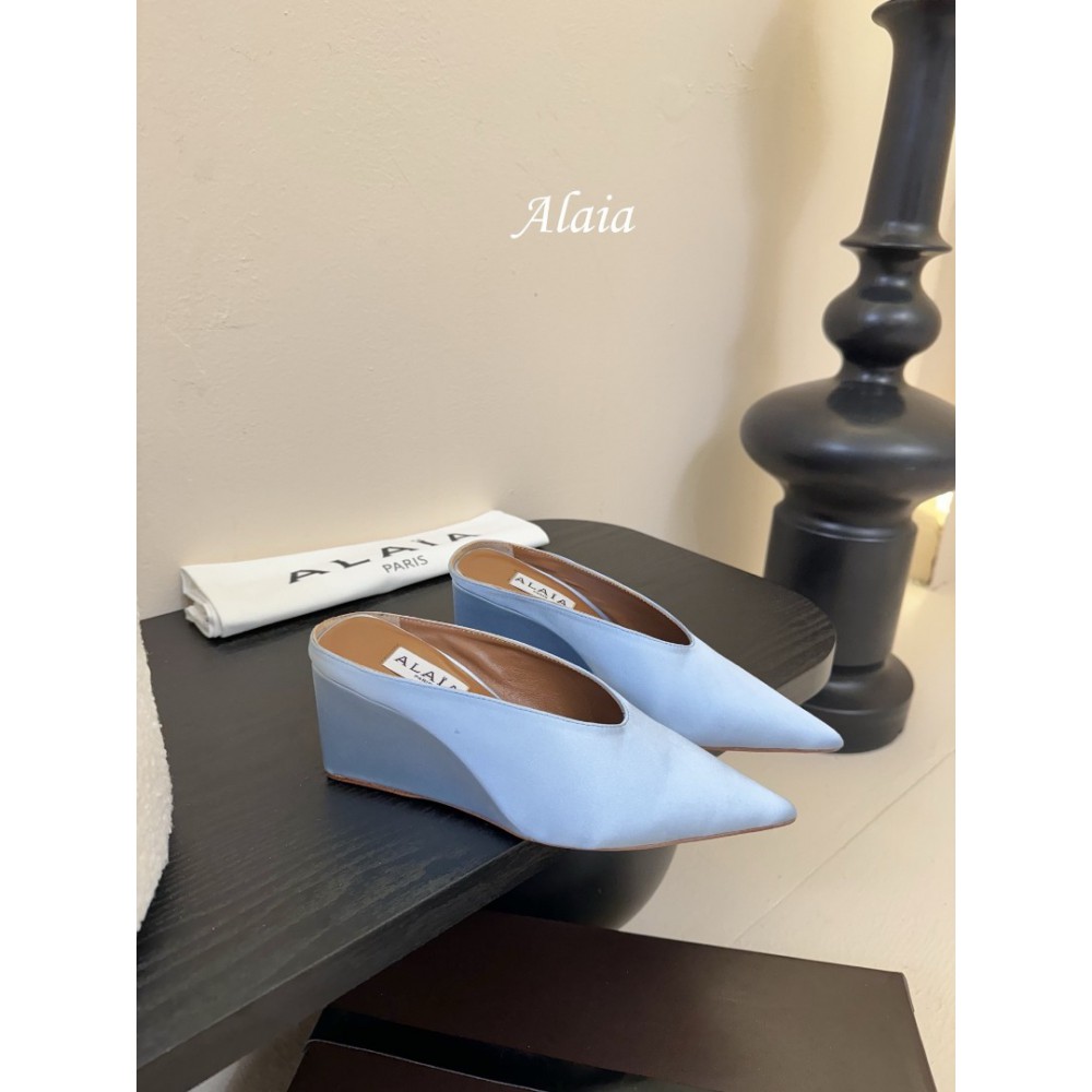 Alaia Cube 75 satin wedge mules 35-42 Shoes