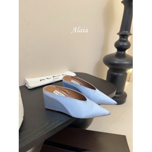 Alaia Cube 75 satin wedge mules 35-42 Shoes