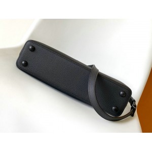 Lv Capucines M23947 East-West MM 33 x 19 x 9 cm Bags