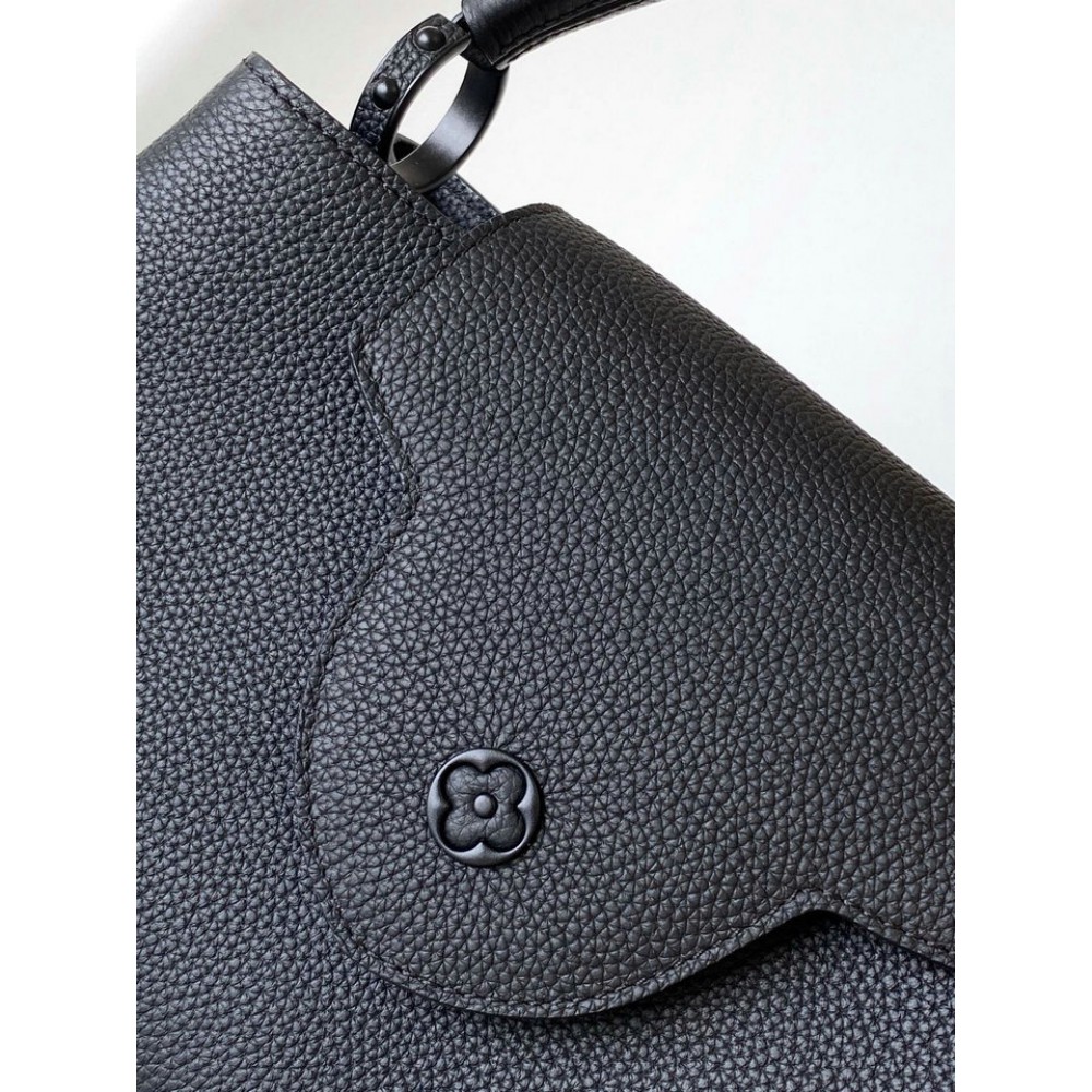 Lv Capucines M23947 East-West MM 33 x 19 x 9 cm Bags