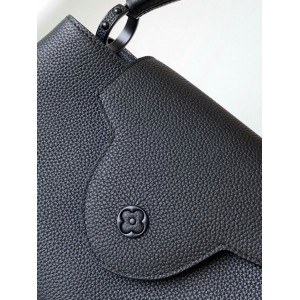 Lv Capucines M23947 East-West MM 33 x 19 x 9 cm Bags