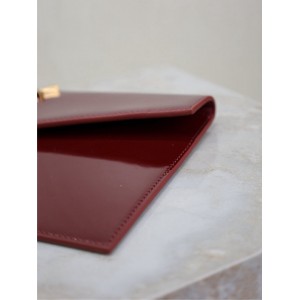 Ysl UPTOWN pouch in grain de poudre leather 27 x 16 x 2 CM 