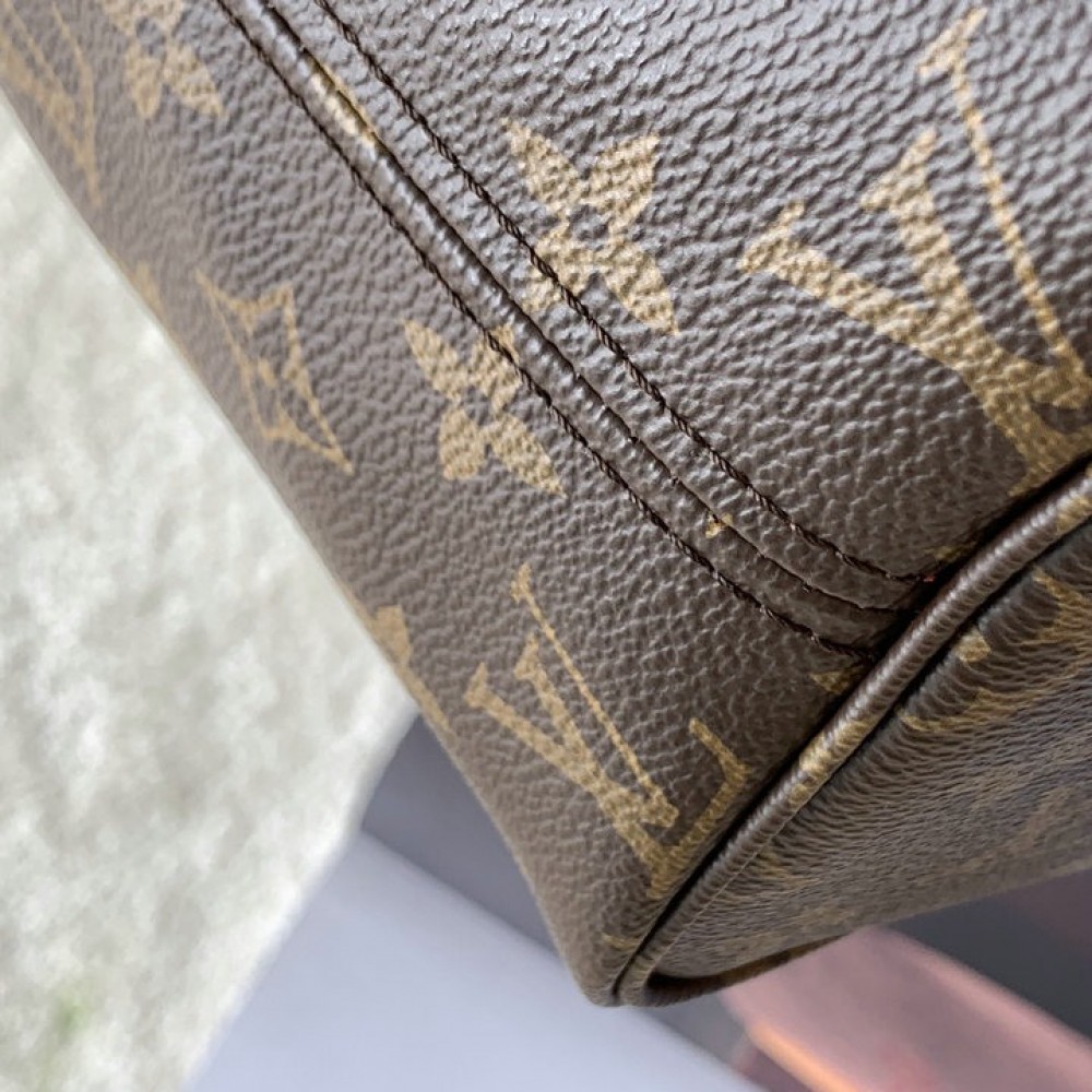 Lv Neverfull GM-MM size monogram red indise Bags