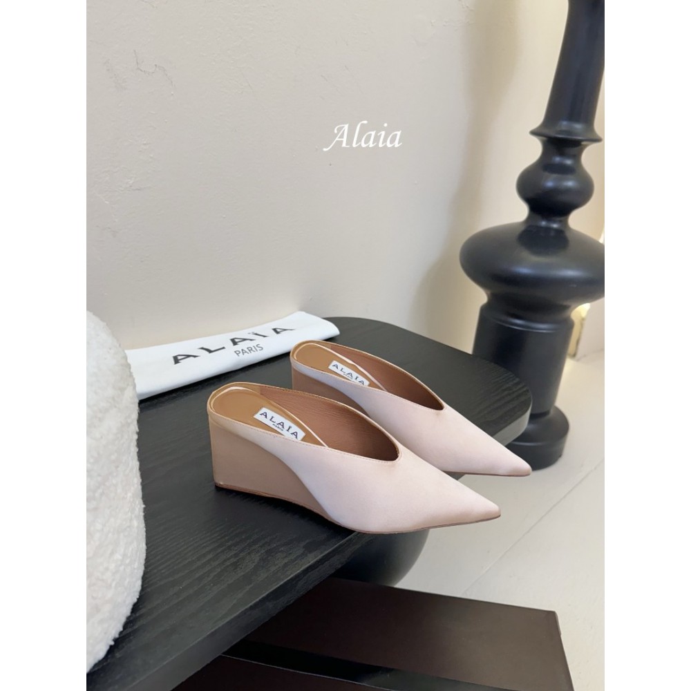Alaia Cube 75 satin wedge mules 35-42 Shoes