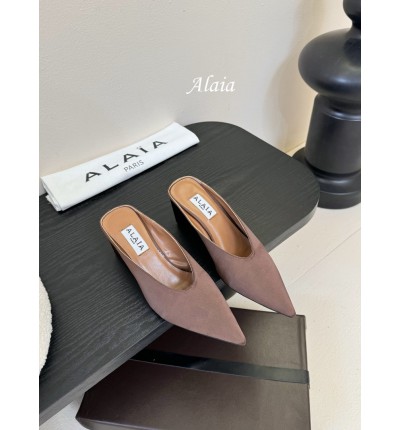Alaia Cube 75 satin wedge mules 35-42