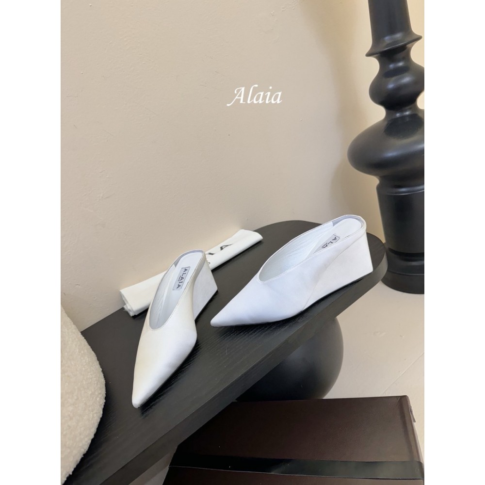 Alaia Cube 75 satin wedge mules 35-42 Shoes