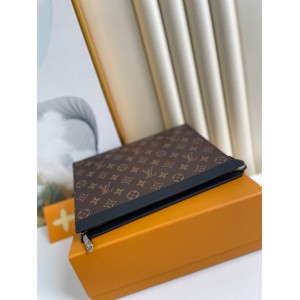Lv Toiletry pouch 26x20x6cm Bags