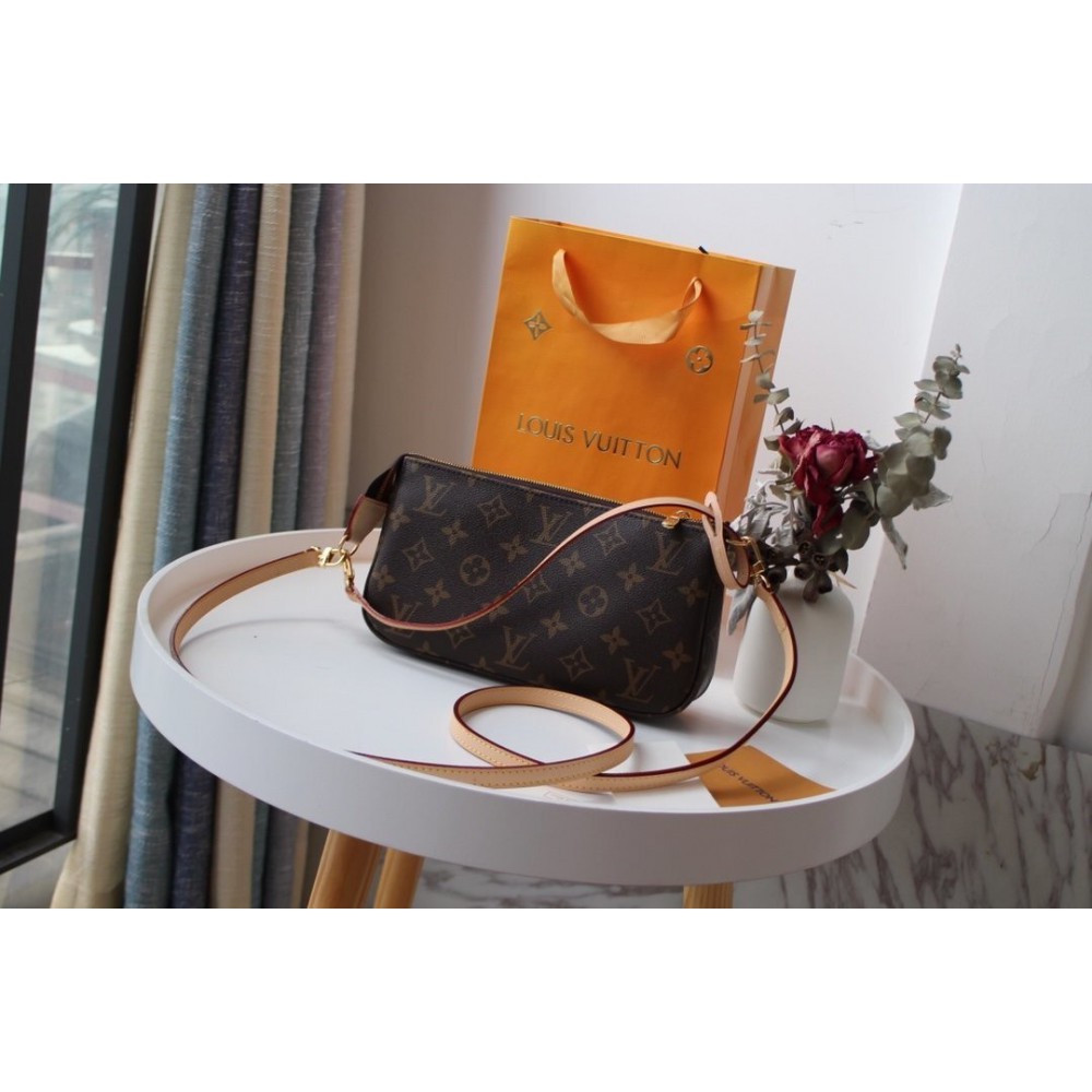 Lv Pochette Accessoires monogram 13x4x22cm Bags
