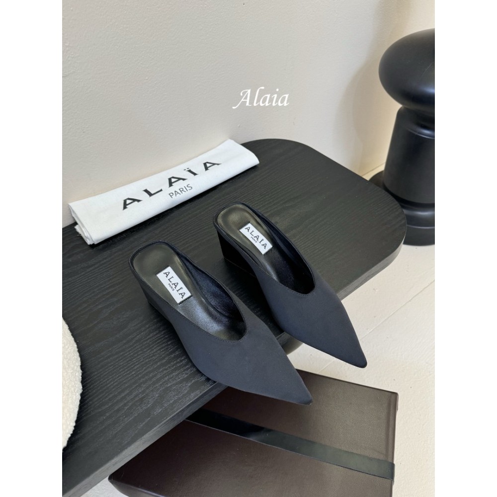 Alaia Cube 75 satin wedge mules 35-42 Shoes