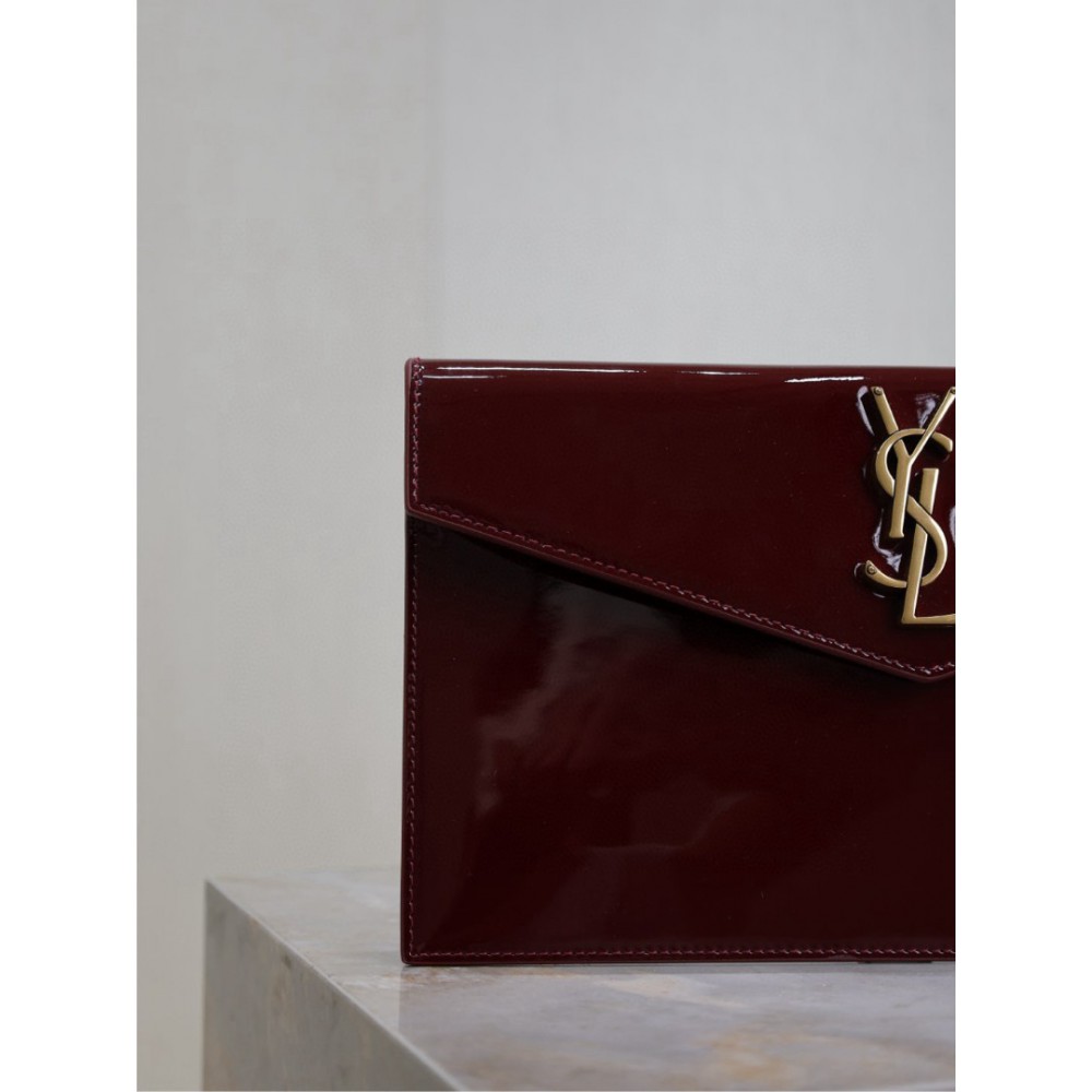 Ysl UPTOWN pouch in grain de poudre leather 27 x 16 x 2 CM 