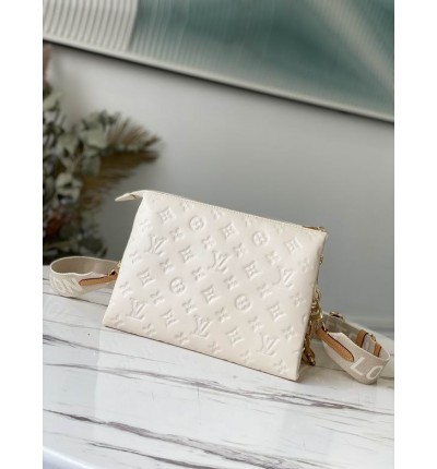 Lv Coussin M57790 26x20x12cm