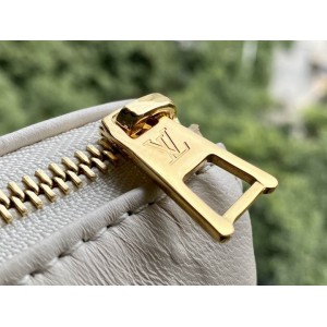 Lv Coussin M57790 26x20x12cm Bags