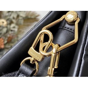 Lv Coussin M57790 26x20x12cm Bags