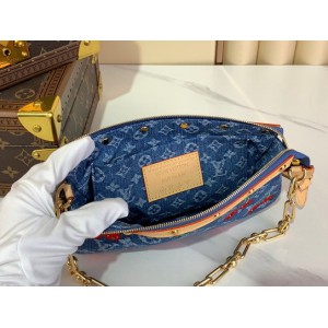 Lv Pochette LV x TM  Accessoires M13994 13x4x22cm Bags