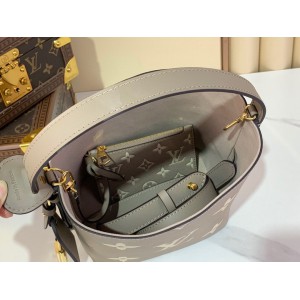 Lv All In BB m13480 18x12x16cm  Bags