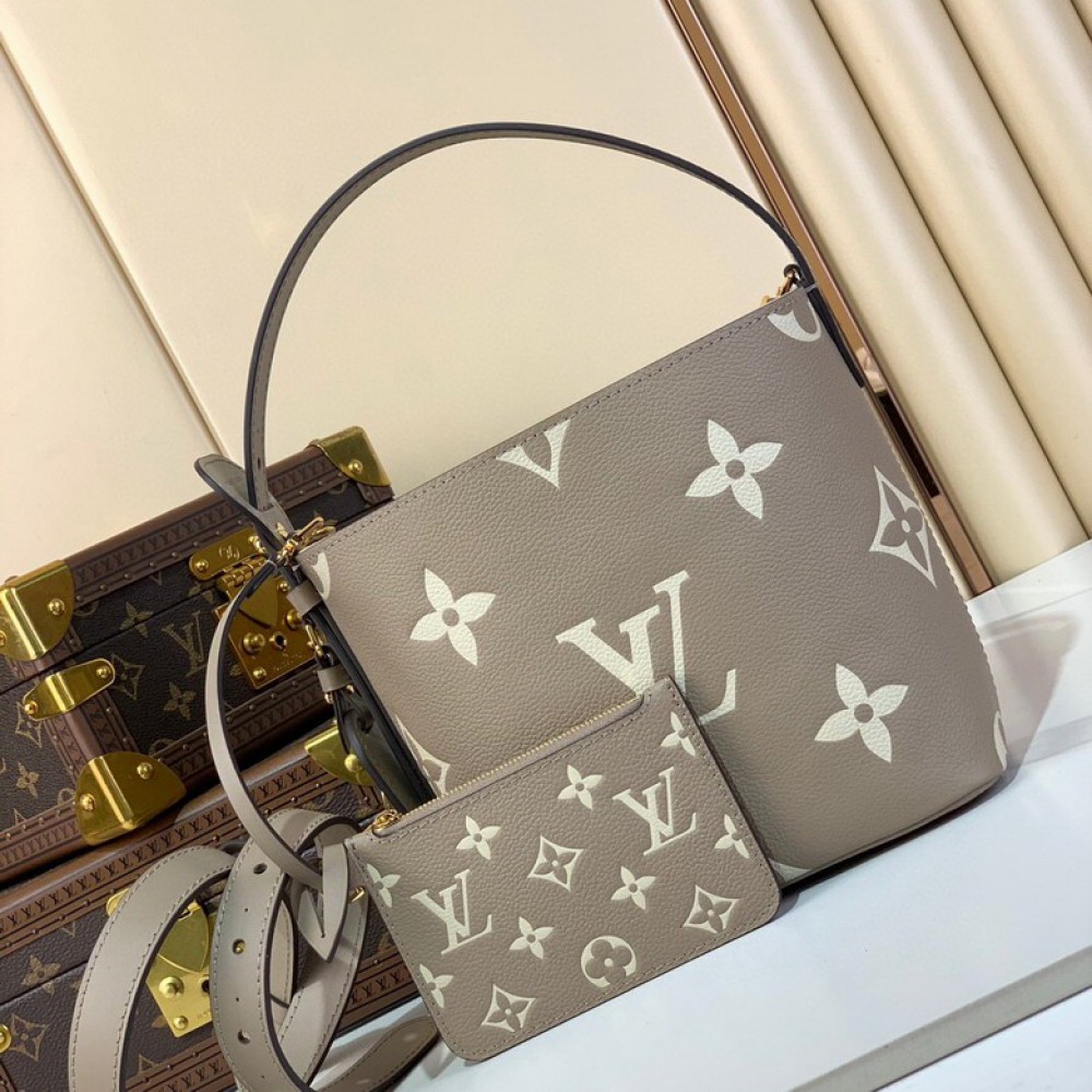 Lv All In BB m13480 18x12x16cm  Bags