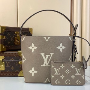 Lv All In BB m13480 18x12x16cm  Bags