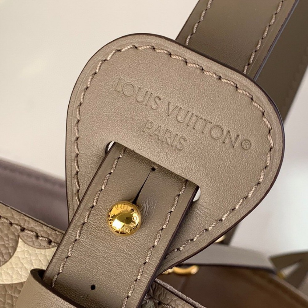 Lv All In BB m13480 18x12x16cm  Bags