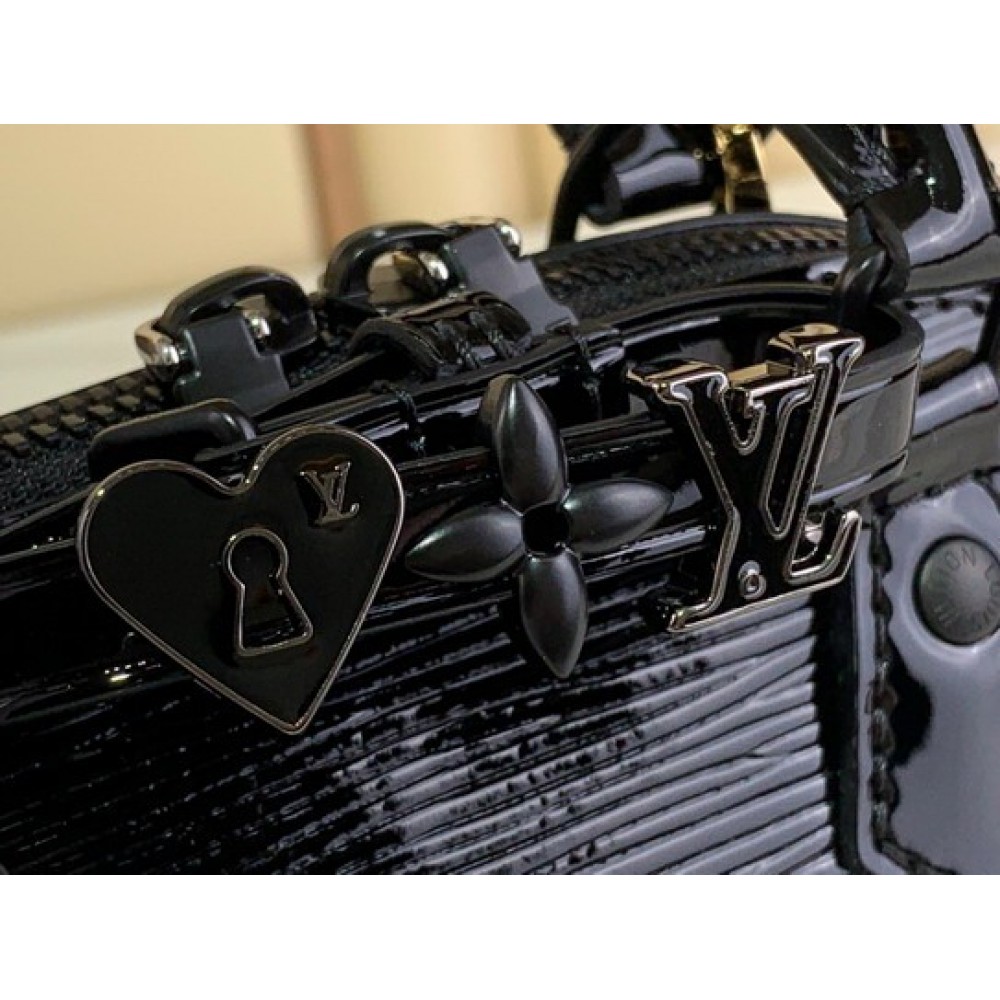 Lv Alma K00015 18x12x8cm  Bags