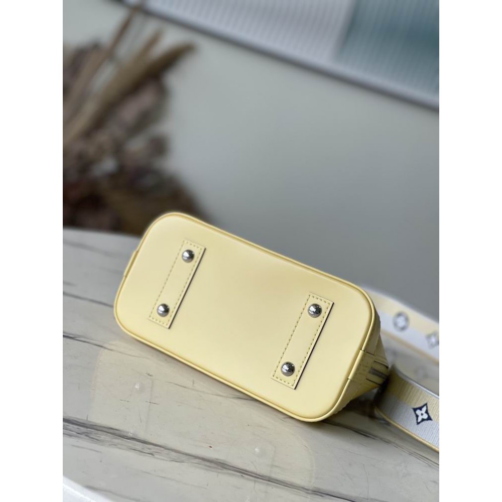 Lv Alma M20609 23.5x17.5x11.5cm Bags