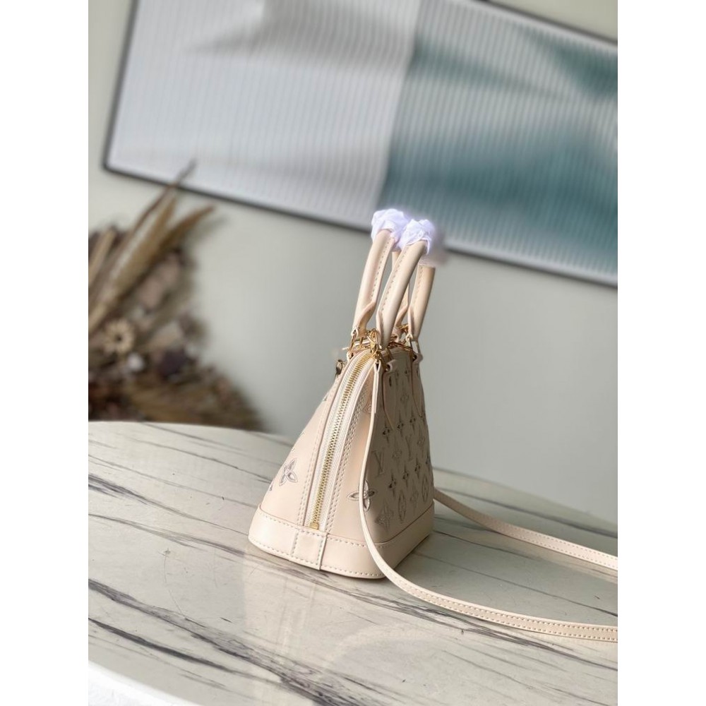 Lv Alma M22878 23.5x17.5x11.5cm Bags