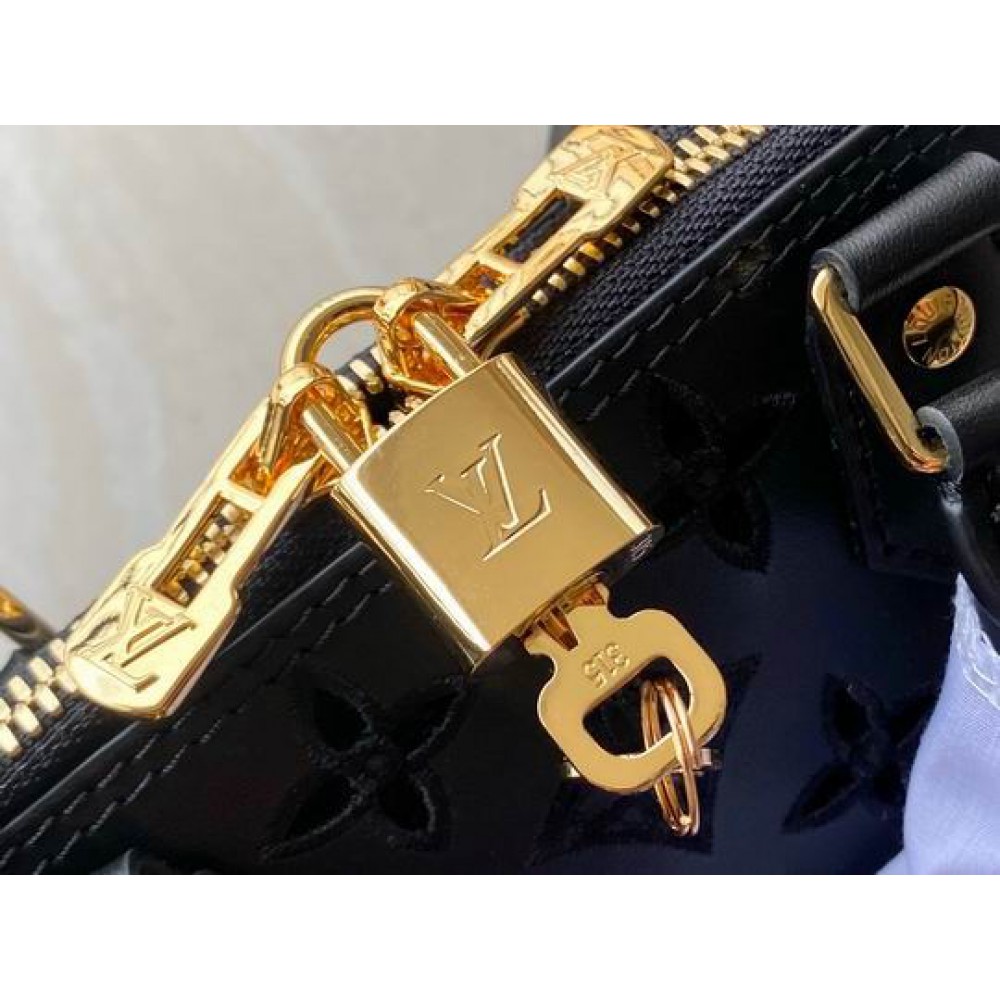 Lv Alma M22878 23.5x17.5x11.5cm Bags
