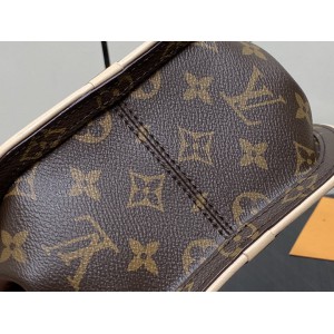 Lv Around Me M47117 22.5x21x7cm  Bags