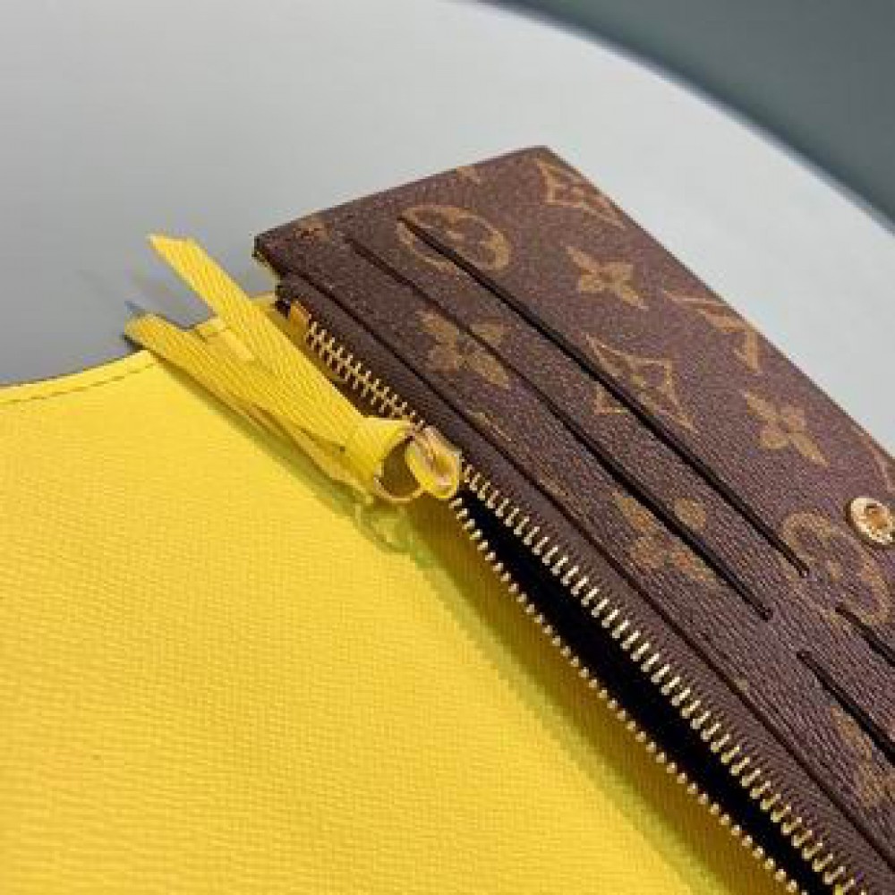 Lv Emily Wallet M60698 19x10cm Accesories