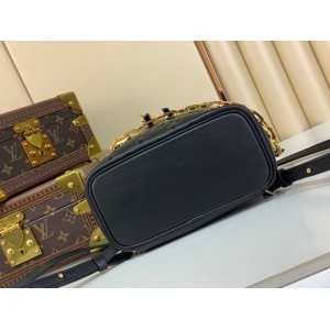 Lv Coussin Backpack PM M13357 26x10x21cm Bags