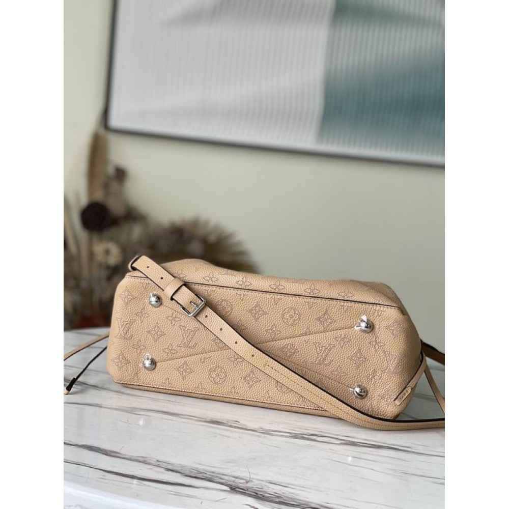 Lv Bella m59655 23x13x32cm Bags