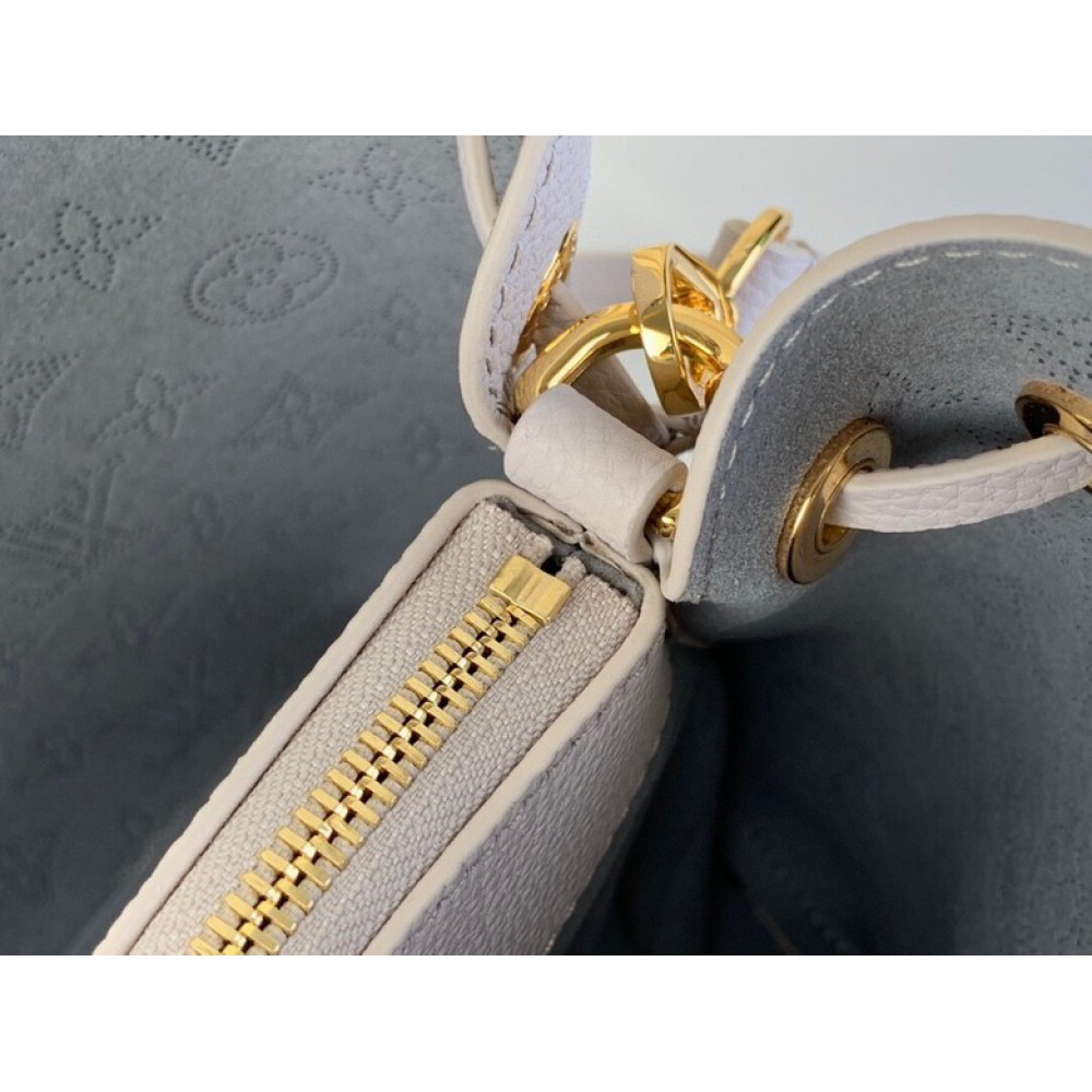 Lv Bella m12127 23x13x32cm Bags