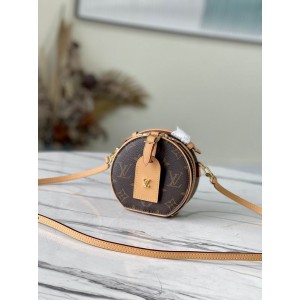 Lv Boite Chapeau 13x12x6.5 cm  Bags