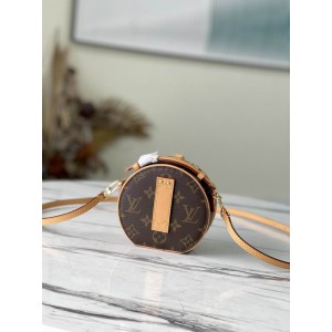 Lv Boite Chapeau 13x12x6.5 cm  Bags