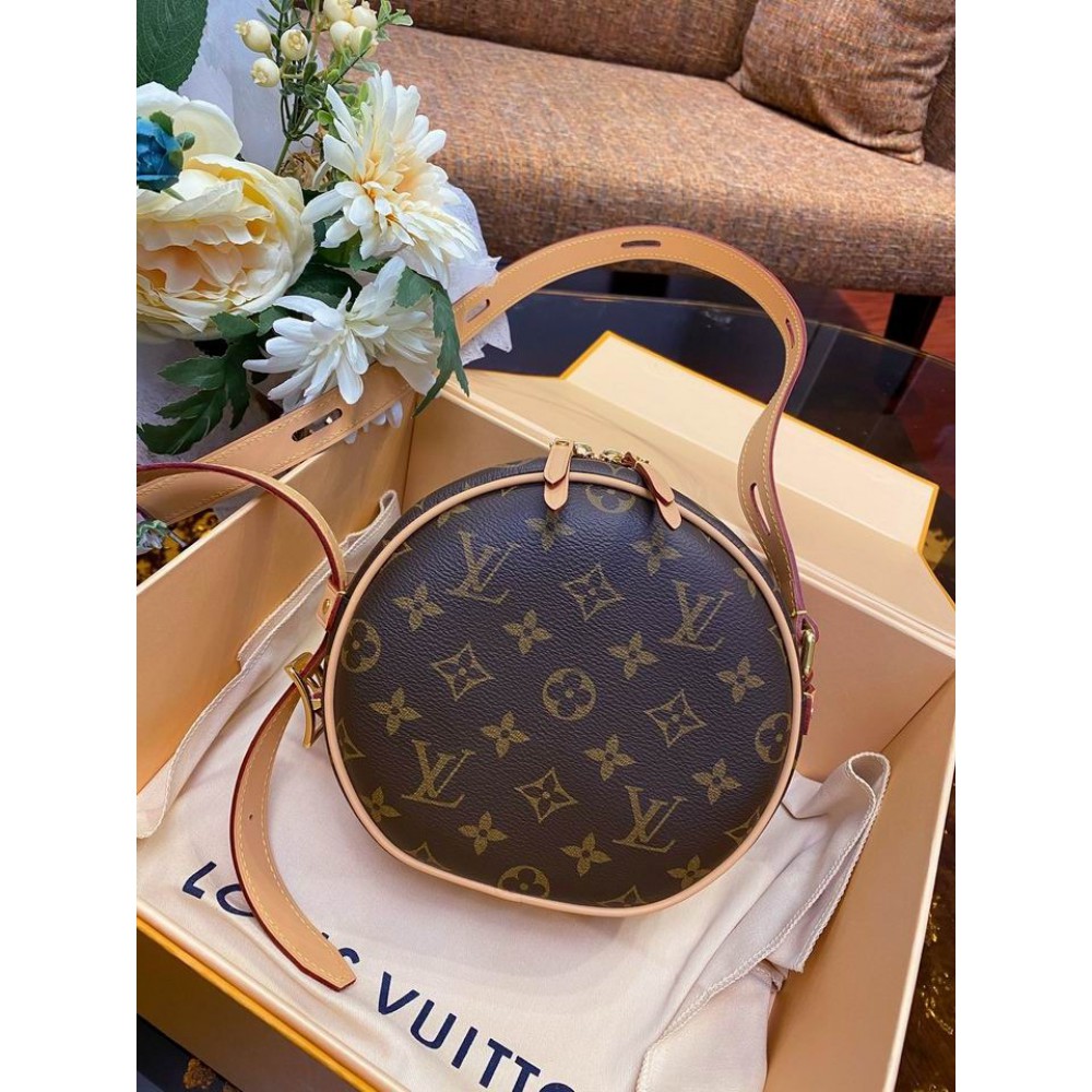 Lv Boite Chapeau M45578 17x18x7cm Bags