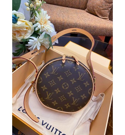 Lv Boite Chapeau M45578 17x18x7cm