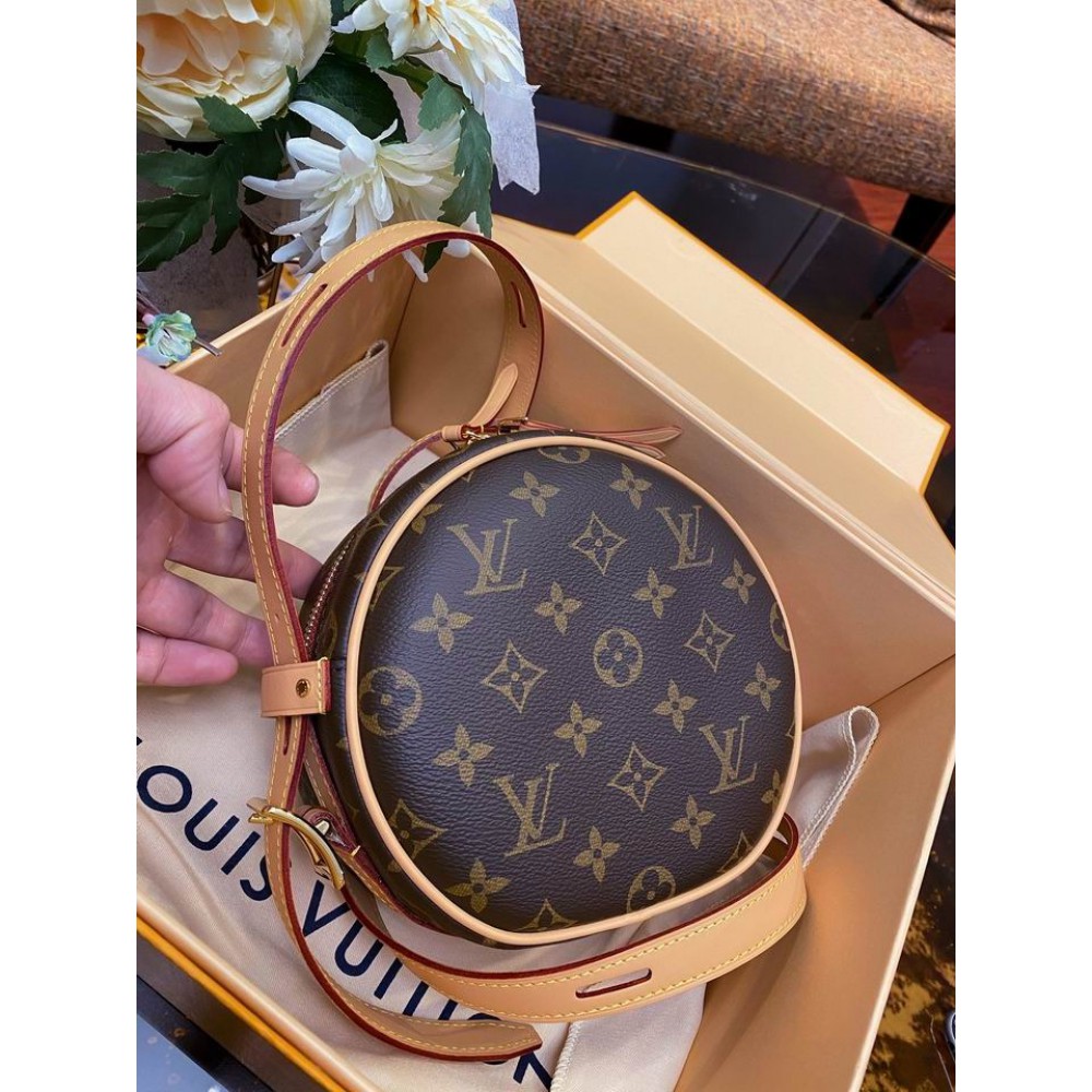 Lv Boite Chapeau M45578 17x18x7cm Bags