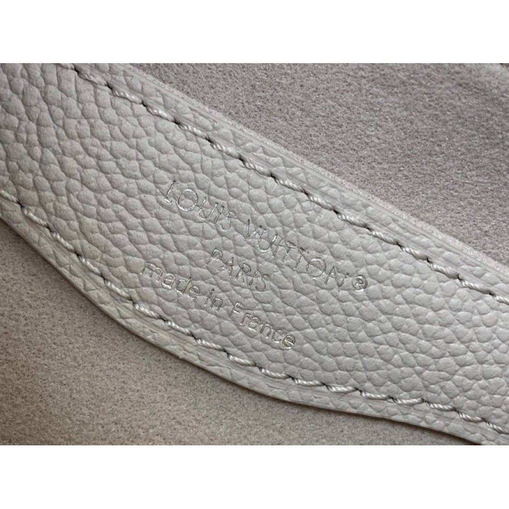 Lv Boulogne M14211 16x9.5x29cm Bags