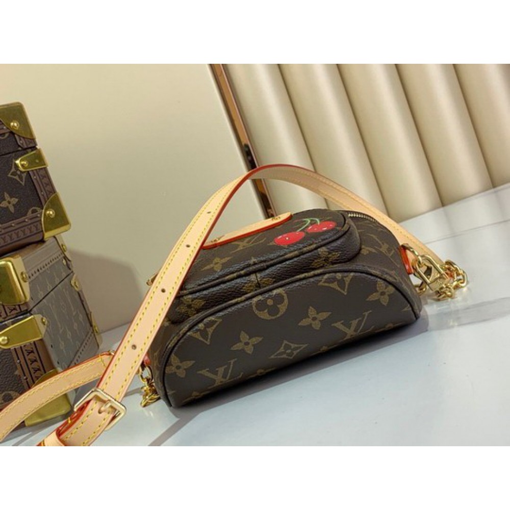 Lv Bumbag M13449 17x12x9.5cm  Bags