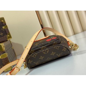 Lv Bumbag M13449 17x12x9.5cm  Bags