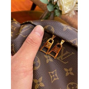 Lv Bumbag m43644 34x14x13cm Bags