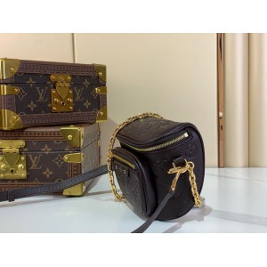 Lv Bumbag M82208 17x12x9.5cm  Bags