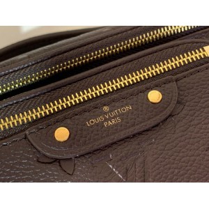 Lv Bumbag M82208 17x12x9.5cm  Bags