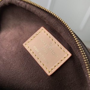 Lv Bumbag M82347 17x12x9.5cm  Bags