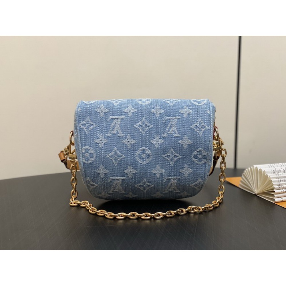 Lv Bumbag M83353 17x12x9.5cm  Bags