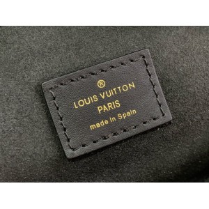 Lv Bumbag m14353 31x15x6cm Bags