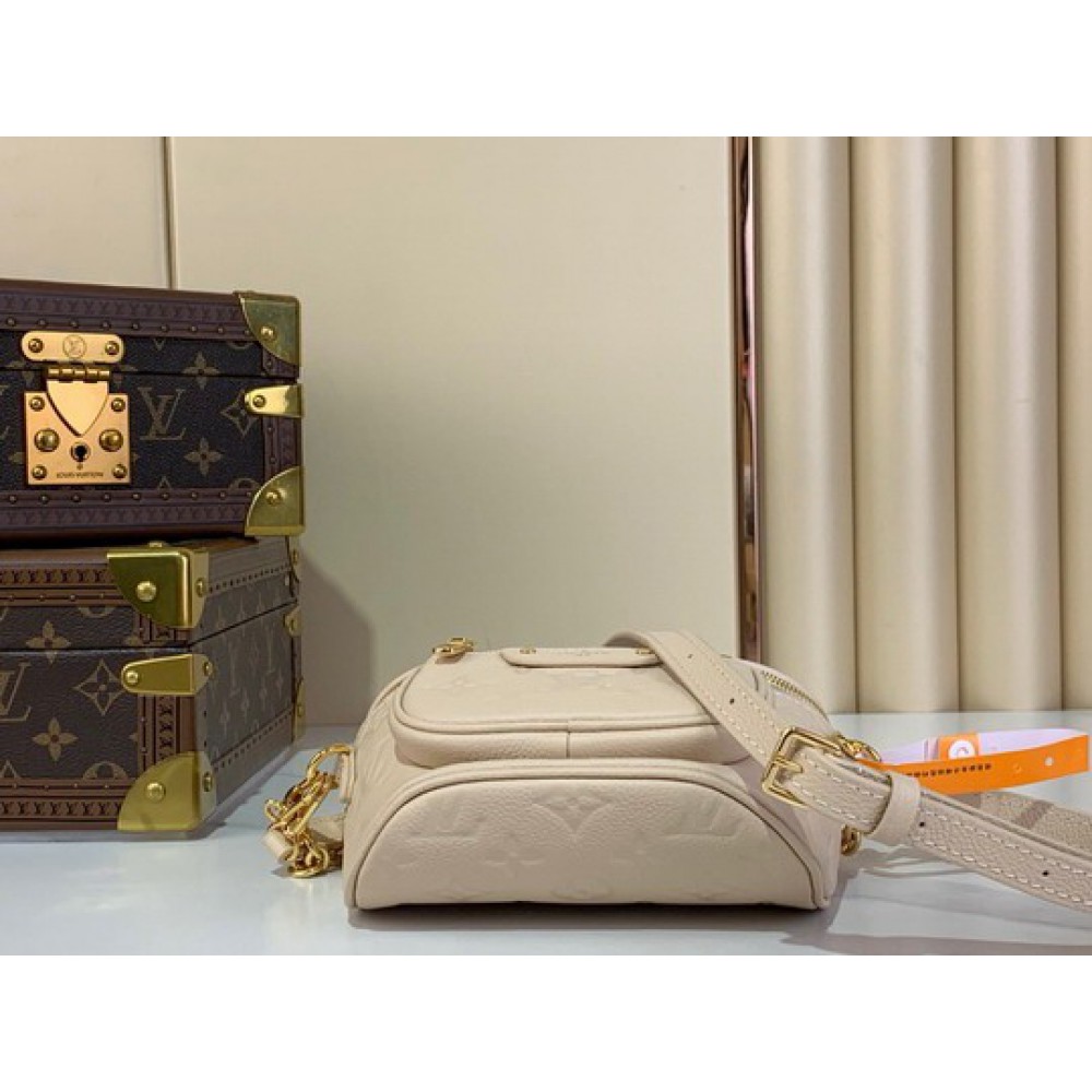 Lv Bumbag M14420 17x12x9.5cm  Bags