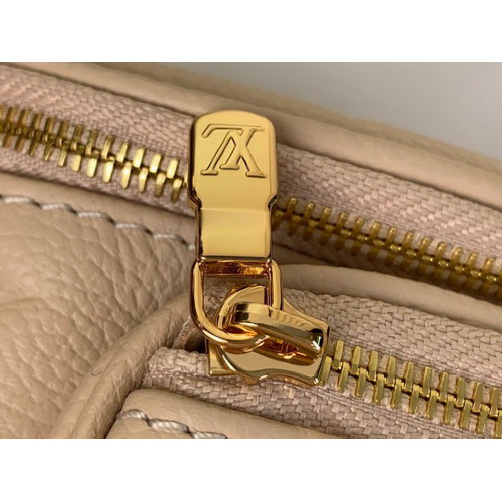 Lv Bumbag M14420 17x12x9.5cm  Bags