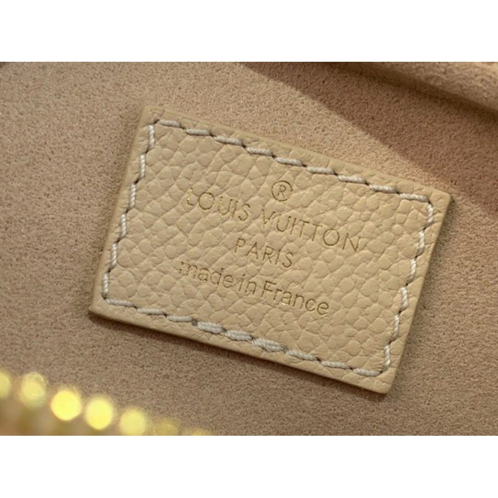 Lv Bumbag M14420 17x12x9.5cm  Bags